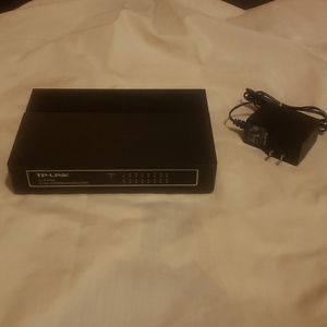 TP-Link 16 Port 10/100Mbps Desktop Switch